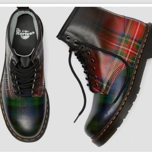 1460 TARTAN LEATHER LACE UP BOOTS, FIRM